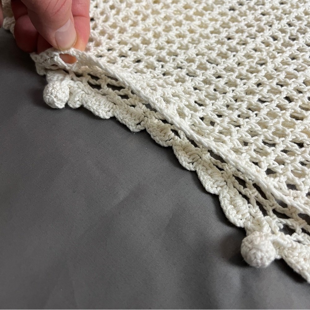 Crochet Throw Pillow Pair — Ivory Lumbar Accent Pillows 9″×14.5″ - Picture 4 of 7